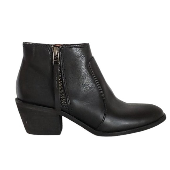 Madewell Shoes - Madewell Black Leather Janice‎ Zip Ankle Boots- Size 6